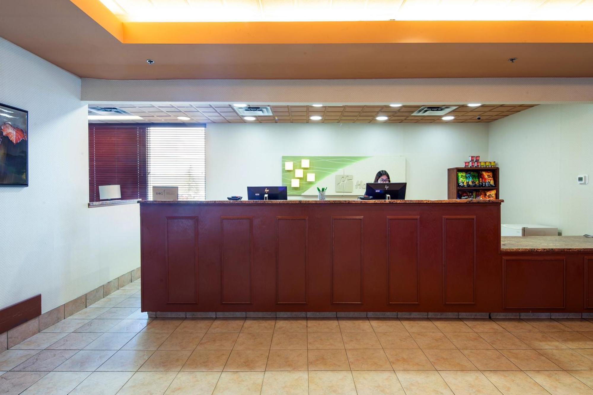 Holiday Inn Hinton By Ihg Eksteriør bilde